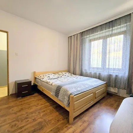 U Belli Πανσιόν *